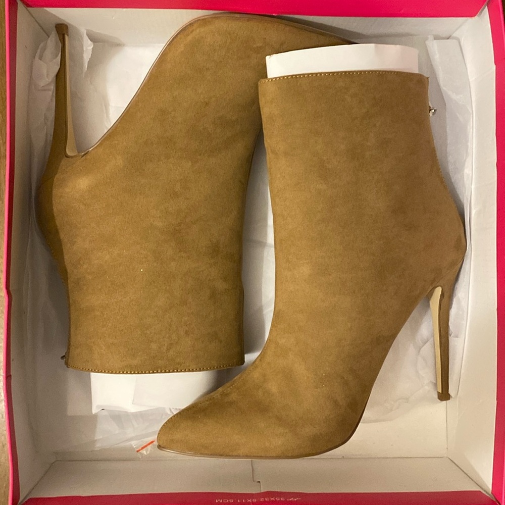 I’m selling Breanne Almond Boots by Shoe Dazzle. They are a size 11